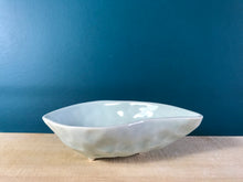 Load image into Gallery viewer, Seashell Dish